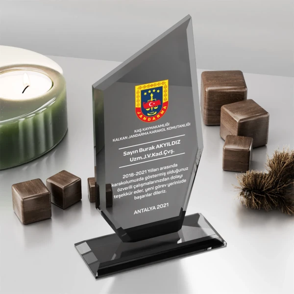 Füme Kristal Plaket